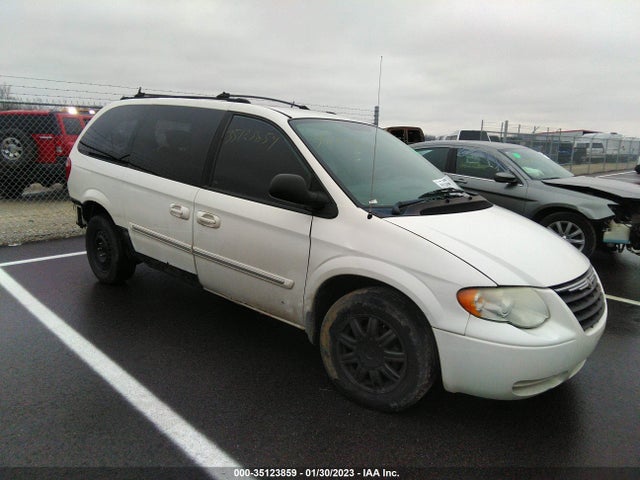 2005 CHRYSLER TOWN & COUNTRY TOURING VIN: 2C4GP54L05R559802