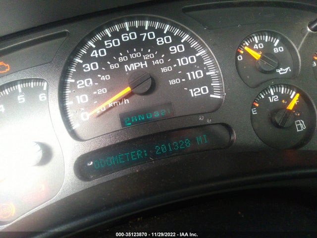 2005 CHEVROLET SILVERADO 1500 WORK TRUCK VIN: 1GCEC19X85Z228575