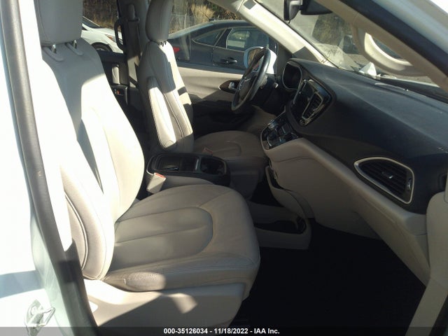 2C4RC1BG7HR553177 Chrysler Pacifica Touring-l