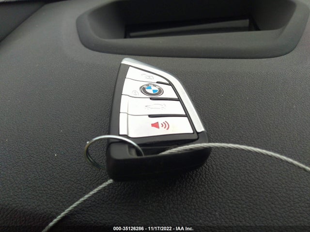 2018 BMW 5 Series, VIN: WBAJA5C54JWA38240