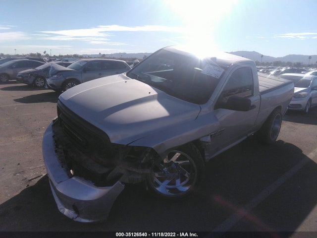RAM 1500 Express 2018 3C6JR6AT1JG205143 Image 2