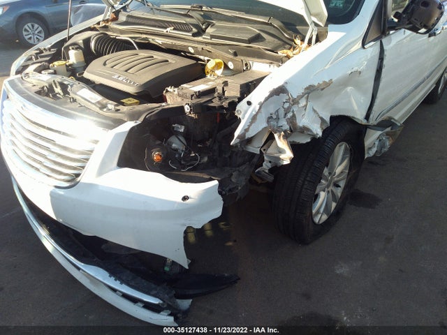 2C4RC1GGXGR306632 Chrysler Town & Country Limited Platinum