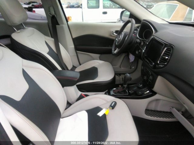 3C4NJDCB2LT209111 Jeep Compass Limited