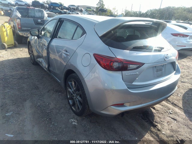 2018 MAZDA MAZDA3 5-DOOR TOURING VIN: 3MZBN1L35JM175555