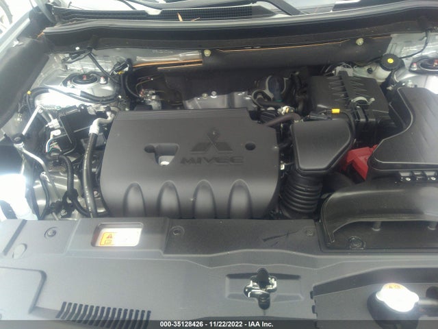 JA4AZ2A35JZ007046 Mitsubishi Outlander Es