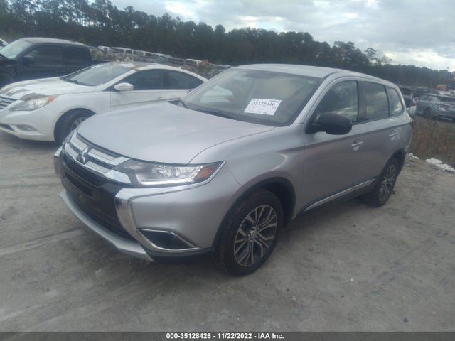 JA4AZ2A35JZ007046 Mitsubishi Outlander Es