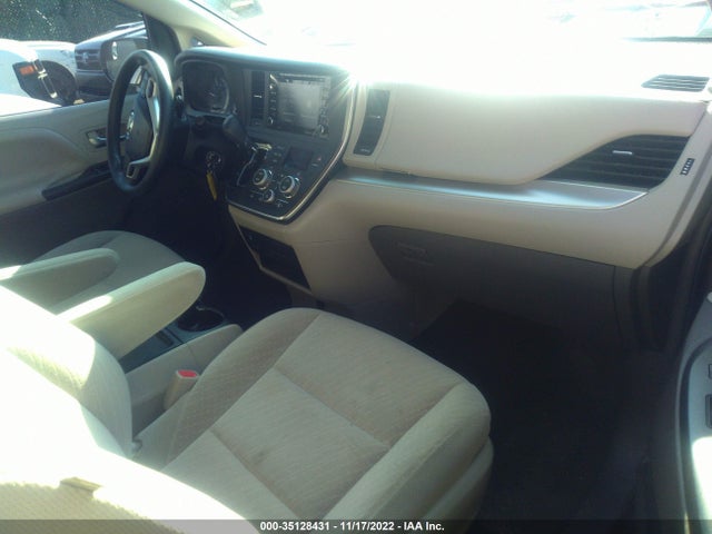 2019 Toyota Sienna, VIN: 5TDKZ3DC7KS999494