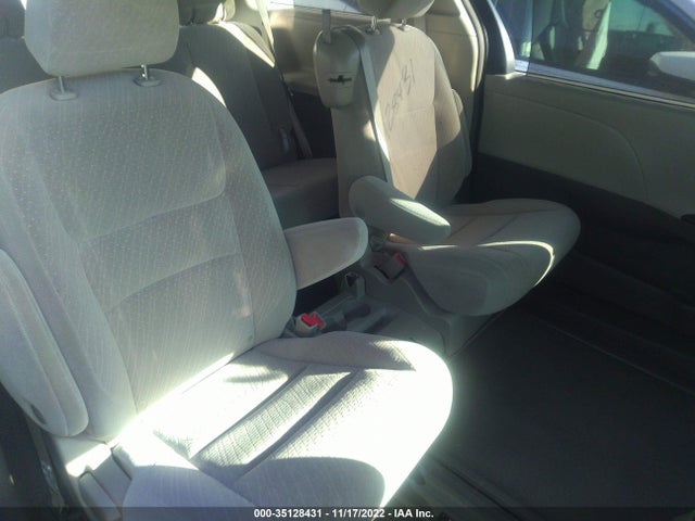 2019 Toyota Sienna, VIN: 5TDKZ3DC7KS999494