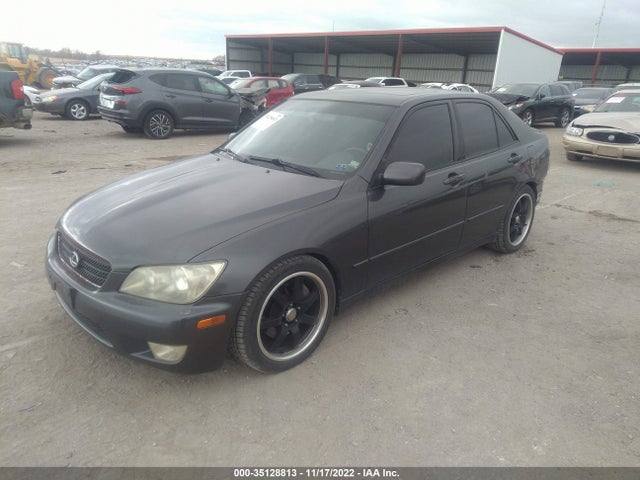 Lexus IS 300 2002 JTHBD192820053134 Image 2