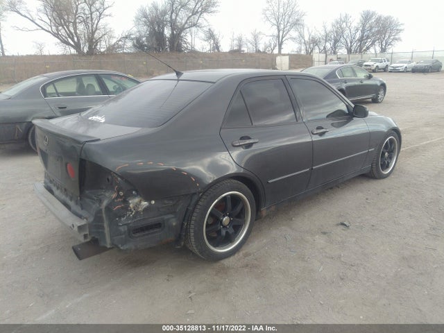 Lexus IS 300 2002 JTHBD192820053134 Image 5