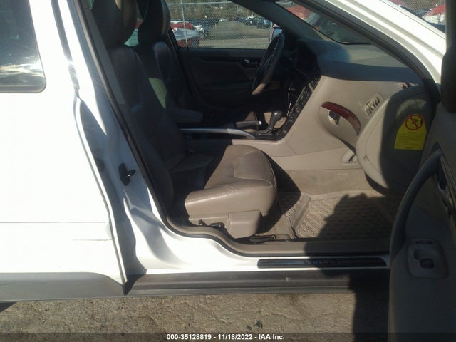 Volvo V70 2004 YV1SZ59H941161459 Image 6