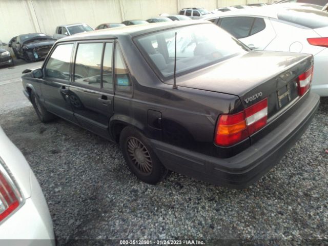 YV1JS8314R1150650 Volvo 940
