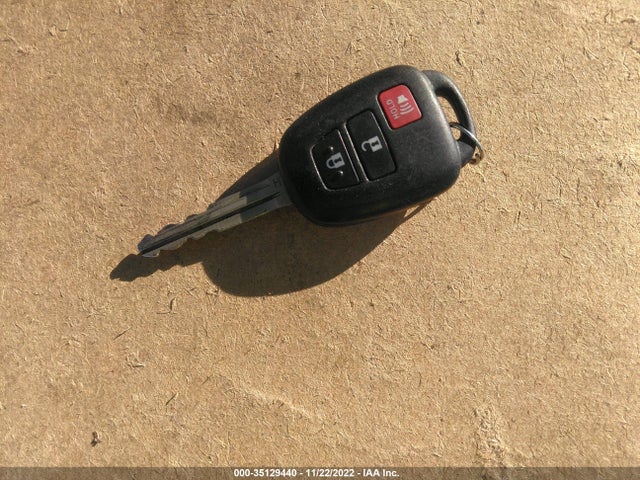 2015 Toyota Prius, VIN: JTDKDTB30F1110619