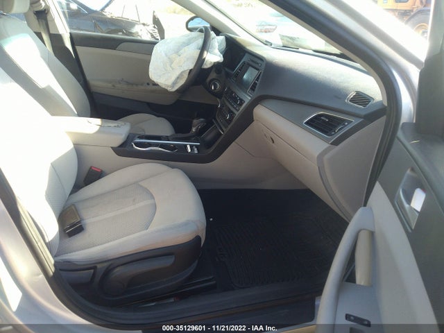2016 HYUNDAI SONATA 2.4L SE VIN: 5NPE24AF2GH364444