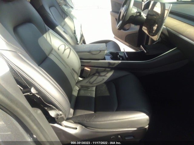 Tesla Model Y 2021 5YJYGDEE3MF062199 Image 6