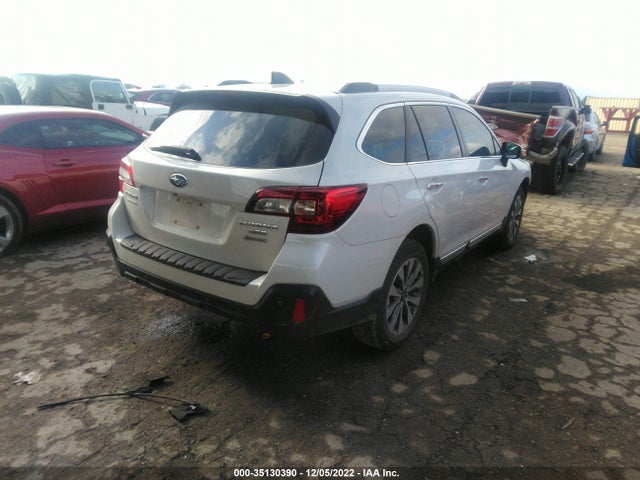 2018 Subaru Outback, VIN: 4S4BSETC3J3311598