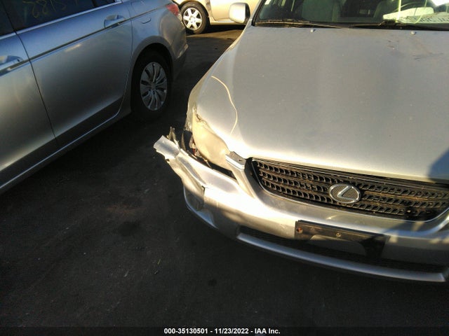 Lexus IS 300 2004 JTHBD192040086356 Image 4