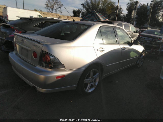 Lexus IS 300 2004 JTHBD192040086356 Image 6