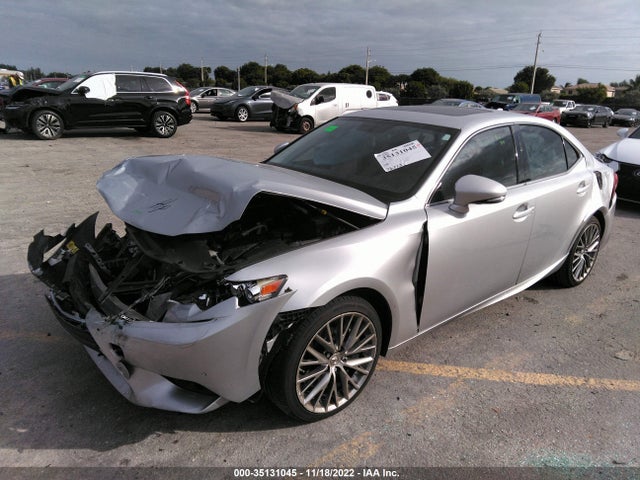 Lexus IS 200T 2016 JTHBA1D25G5017847 Image 2