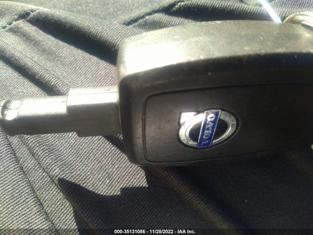 Volvo C30 2011 YV1672MK7B2247384 Image 3