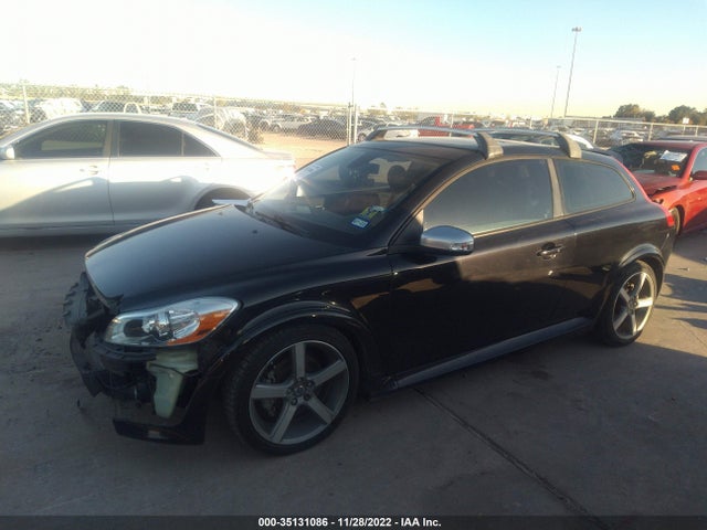 Volvo C30 2011 YV1672MK7B2247384 Image 2