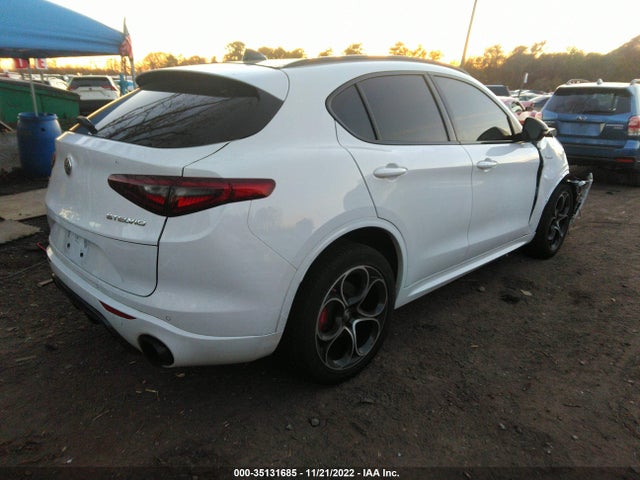 ZASPAKBN0N7D37676 Alfa Romeo Stelvio Veloce