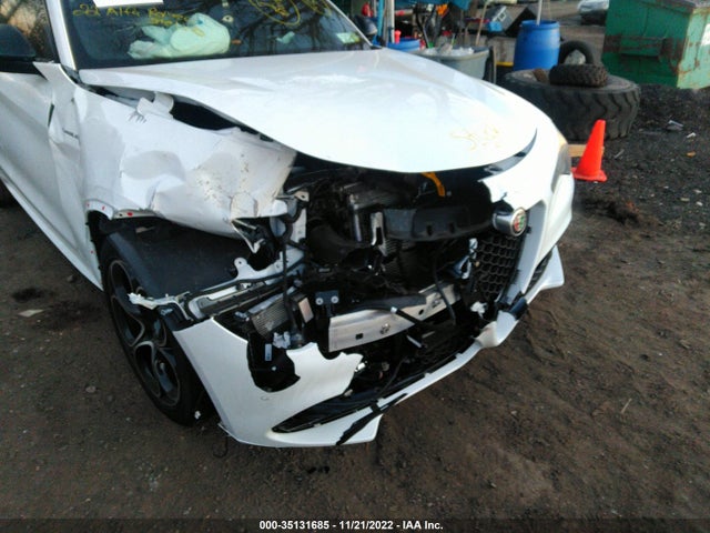 ZASPAKBN0N7D37676 Alfa Romeo Stelvio Veloce
