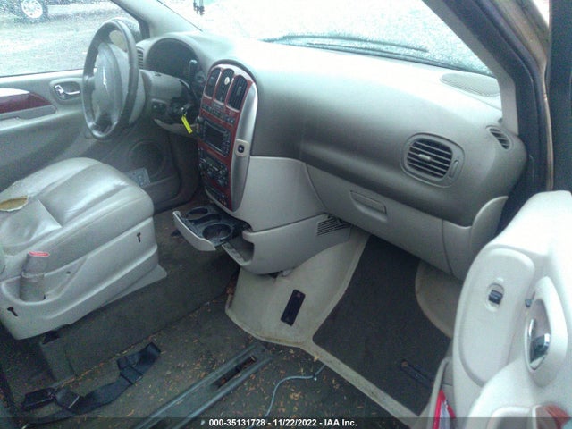 2C4GP64L95R275722 Chrysler Town & Country Limited