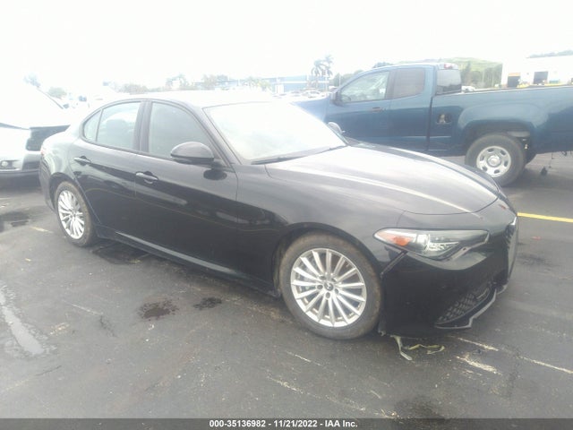 2022 Alfa Romeo Giulia, VIN: ZARFAMAN5N7660337