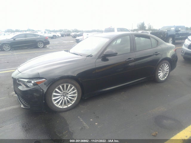 2022 Alfa Romeo Giulia, VIN: ZARFAMAN5N7660337