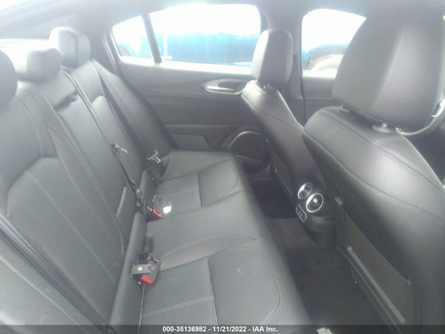 2022 Alfa Romeo Giulia, VIN: ZARFAMAN5N7660337