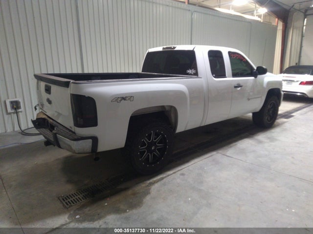 2009 CHEVROLET SILVERADO 1500 LS VIN: 1GCEK19C99Z269092