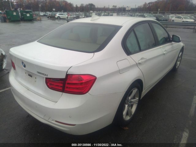 WBA3B1G50ENT00255 BMW 3 Series 320i