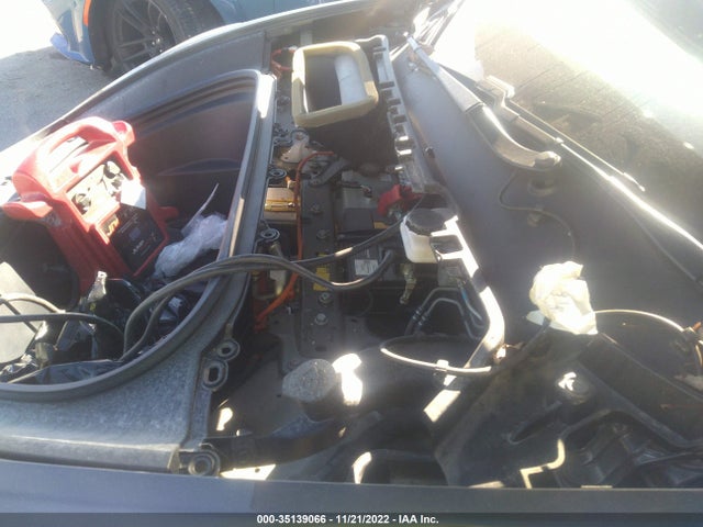 Tesla Model Y 2020 5YJYGDEF3LF001121 Image 9