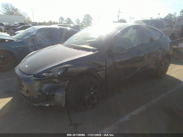 Tesla Model Y 2020 5YJYGDEF3LF001121 Image 2