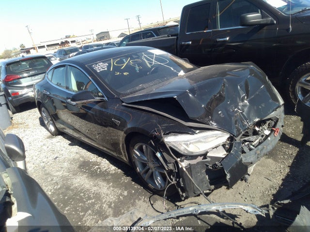 2015 Tesla Model S, VIN: 5YJSA1S21FF086293