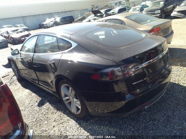 2015 Tesla Model S, VIN: 5YJSA1S21FF086293