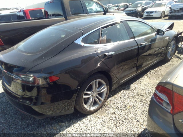 2015 Tesla Model S, VIN: 5YJSA1S21FF086293