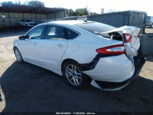 3FA6P0HD8FR163667 Ford FUSION SE