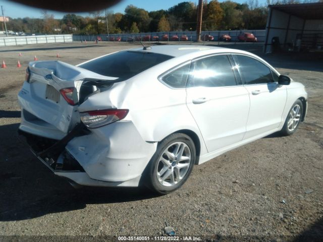 3FA6P0HD8FR163667 Ford FUSION SE