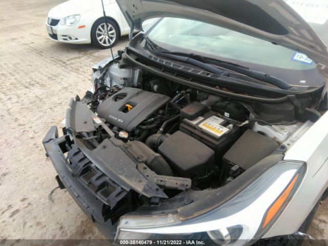 3KPFK4A76JE225863 KIA FORTE LX