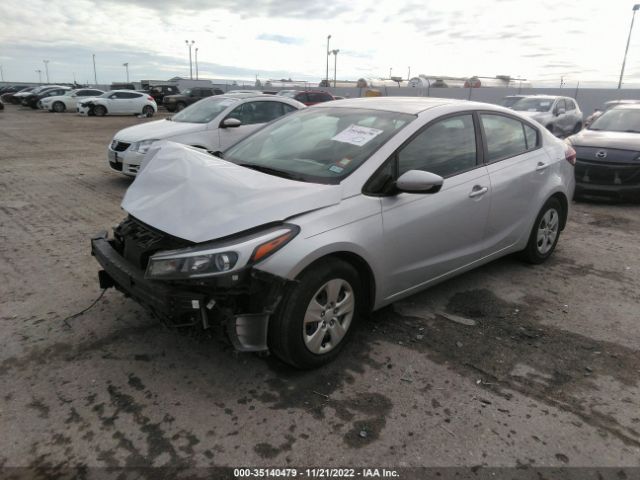 3KPFK4A76JE225863 KIA FORTE LX