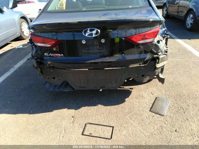 2018 HYUNDAI ELANTRA SEL VIN: 5NPD84LF8JH229841