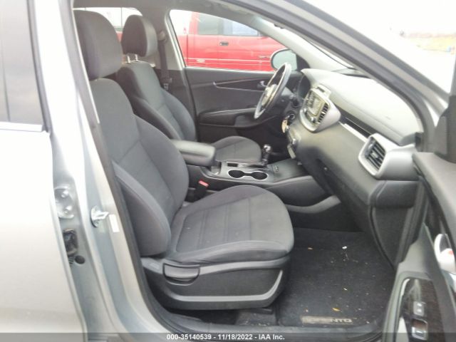 5XYPGDA38GG008443 KIA SORENTO LX
