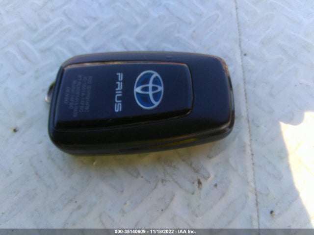 2016 Toyota Prius, VIN: JTDKARFU6G3015762