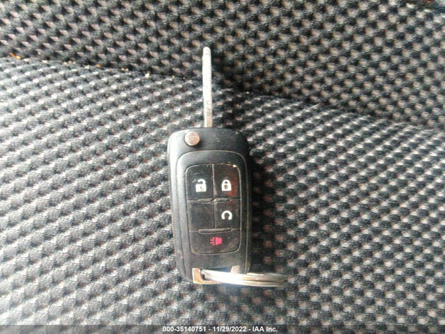 2017 Chevrolet Equinox, VIN: 2GNFLFEK1H6213323