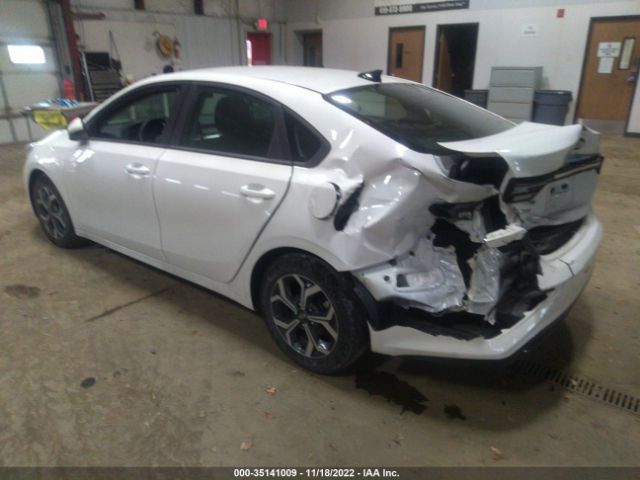 3KPF24AD7ME394378 KIA Forte Lxs