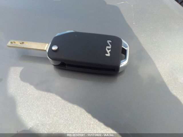 KNDJ23AU1P7841974 KIA SOUL LX