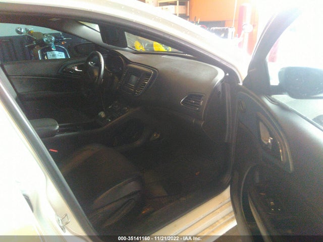 Chrysler 200 S 2015 1C3CCCBB6FN578950 Image 5