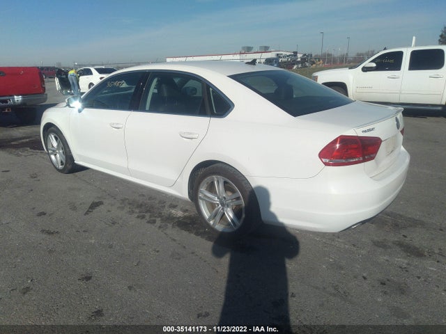 1VWBV7A34FC057169 Volkswagen Passat 2.0l Tdi Se W/sunroof